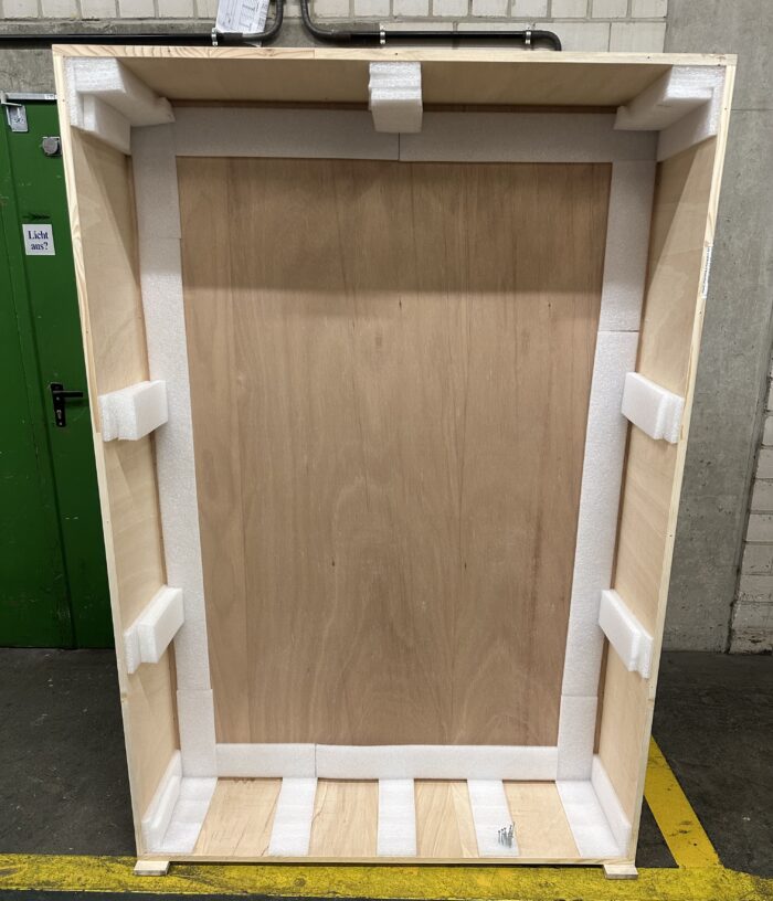 BK161 aussen131x37x186cm// innen124x31x180cm – Bild 2